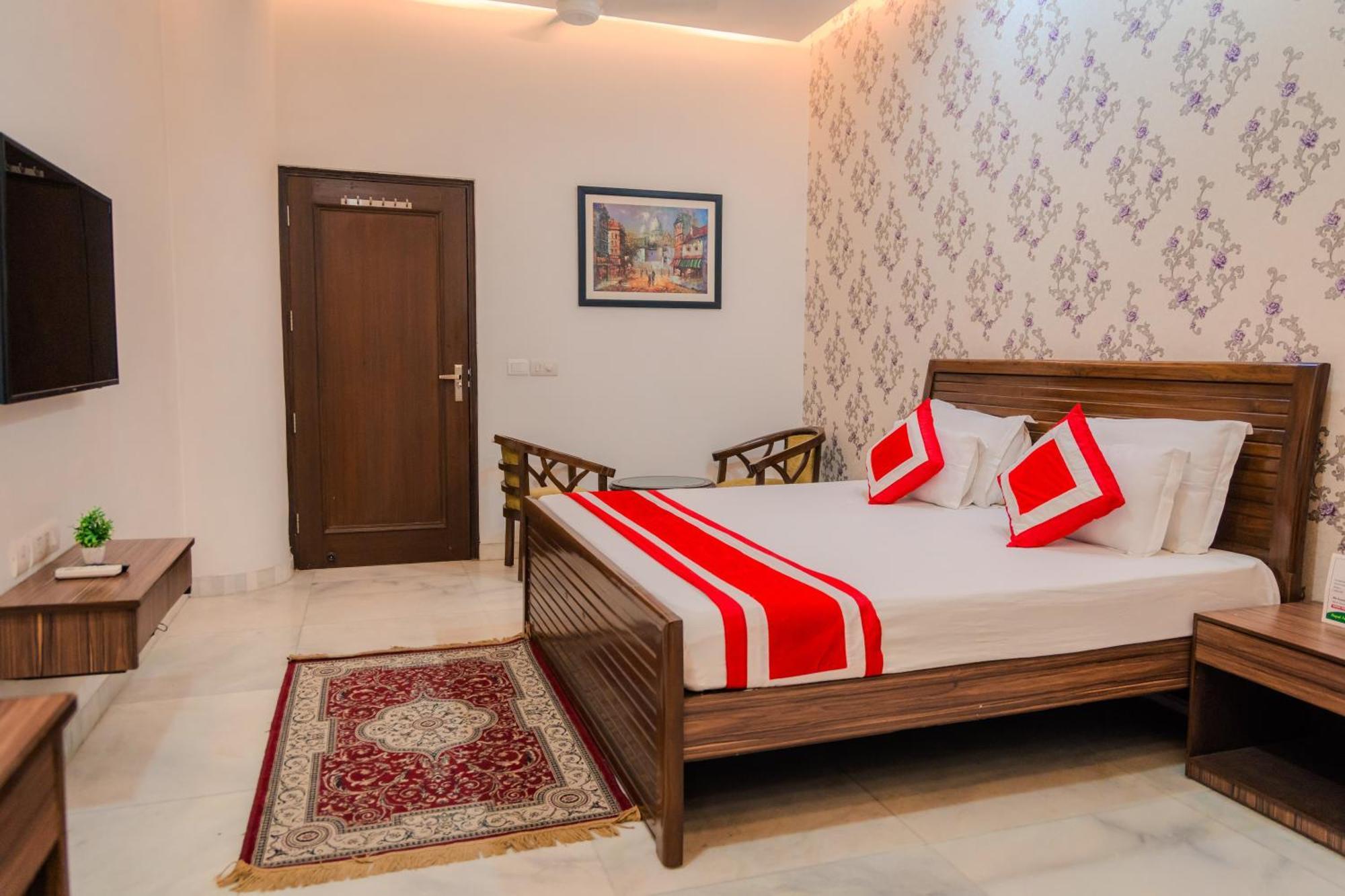 Standard King Room